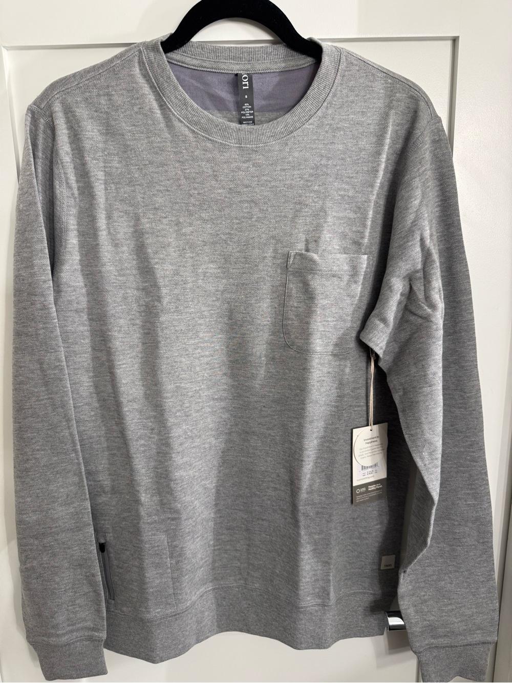 Vuori Jeffreys pullover sweatshirt men’s heather grey size small. NWT
